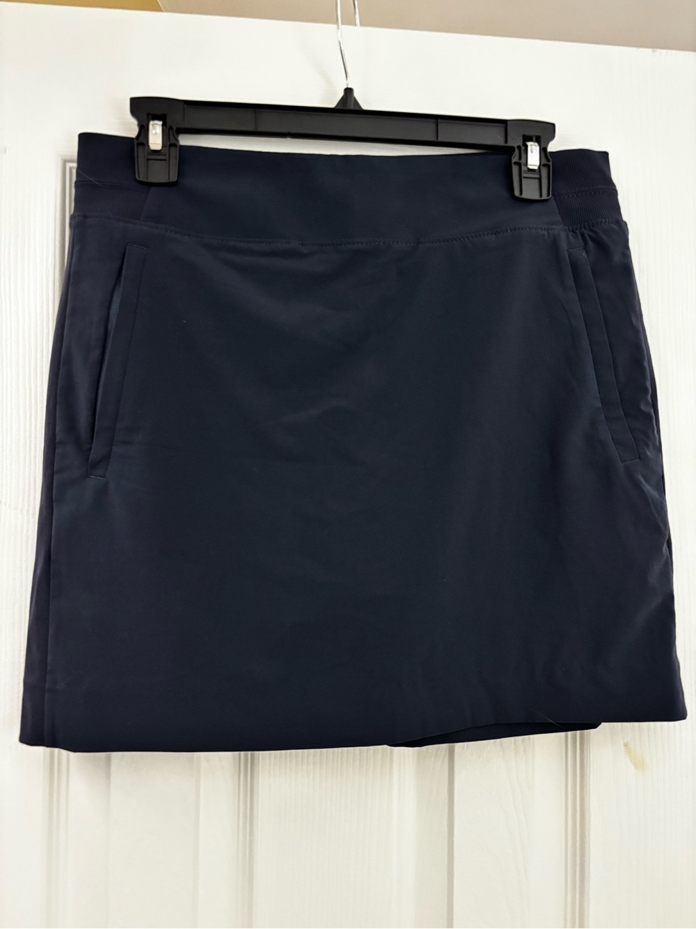 Athleta sz 8 navy 16” skort